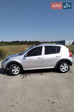 Внедорожник / Кроссовер Dacia Sandero StepWay 2010 в 