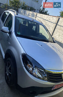 Внедорожник / Кроссовер Dacia Sandero StepWay 2010 в Кременчуге