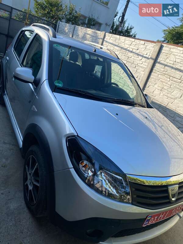 Внедорожник / Кроссовер Dacia Sandero StepWay 2010 в Кременчуге