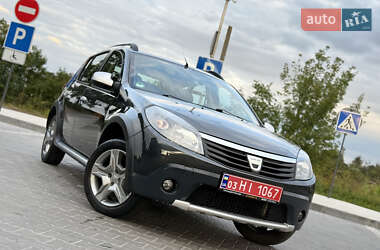 Позашляховик / Кросовер Dacia Sandero StepWay 2010 в Володимирі