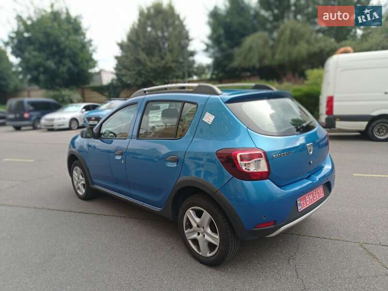 Внедорожник / Кроссовер Dacia Sandero StepWay 2013 в Киеве