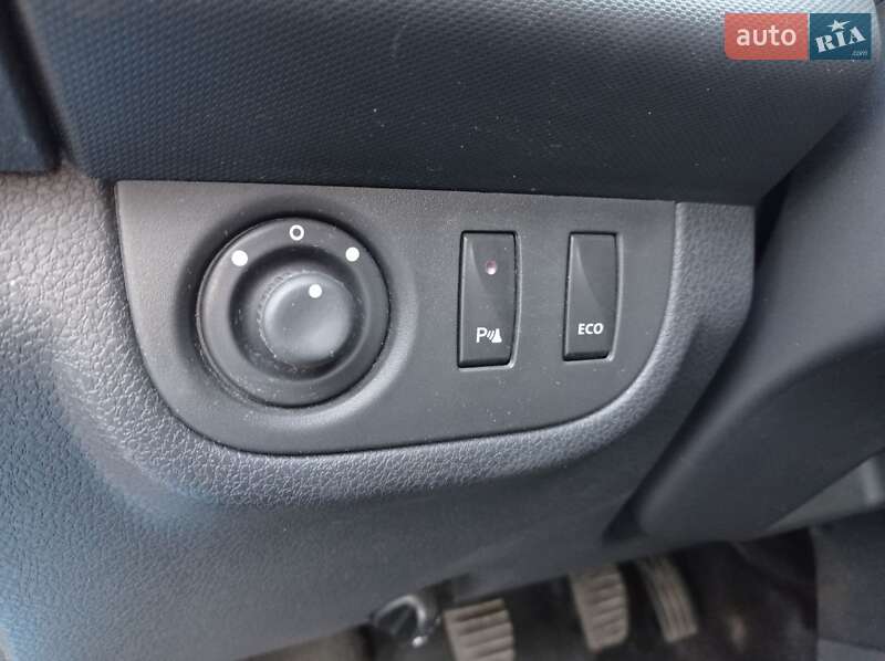 Внедорожник / Кроссовер Dacia Sandero StepWay 2013 в Киеве