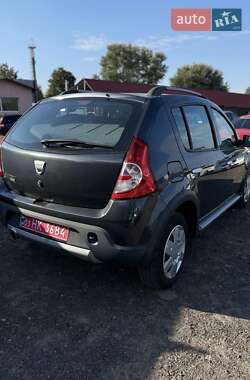 Внедорожник / Кроссовер Dacia Sandero StepWay 2010 в 