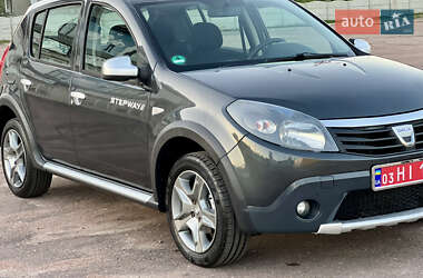 Внедорожник / Кроссовер Dacia Sandero StepWay 2011 в 