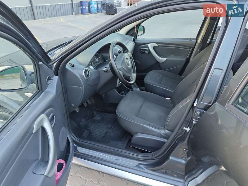 Внедорожник / Кроссовер Dacia Sandero StepWay 2011 в Львове