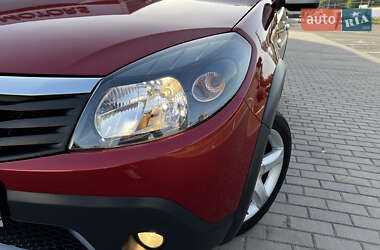 Позашляховик / Кросовер Dacia Sandero StepWay 2009 в  фото 2 Позашляховик / Кросовер Dacia Sandero StepWay 2009 в