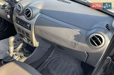 Внедорожник / Кроссовер Dacia Sandero StepWay 2011 в 