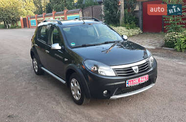 Внедорожник / Кроссовер Dacia Sandero StepWay 2012 в 
