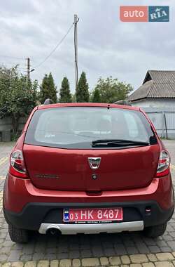 Внедорожник / Кроссовер Dacia Sandero StepWay 2012 в 