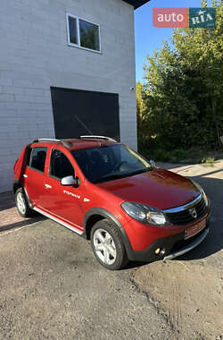 Внедорожник / Кроссовер Dacia Sandero StepWay 2012 в 