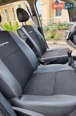 Внедорожник / Кроссовер Dacia Sandero StepWay 2012 в 