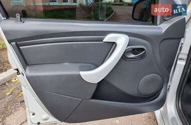 Внедорожник / Кроссовер Dacia Sandero StepWay 2012 в 