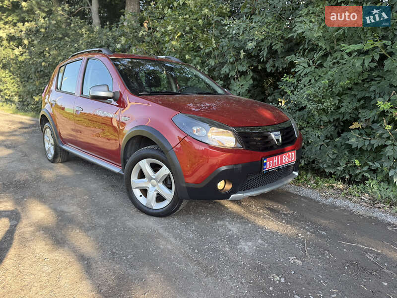 Внедорожник / Кроссовер Dacia Sandero StepWay 2011 в Ровно