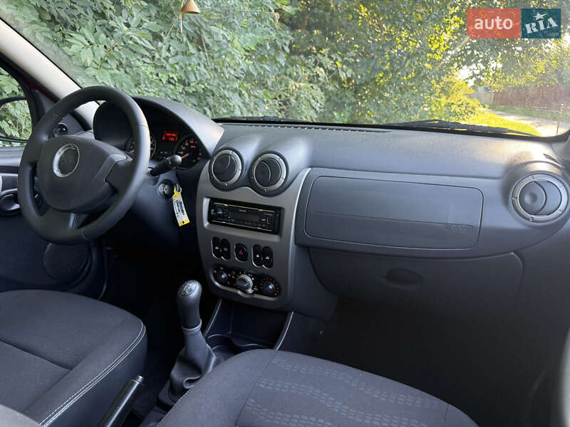 Внедорожник / Кроссовер Dacia Sandero StepWay 2011 в Ровно