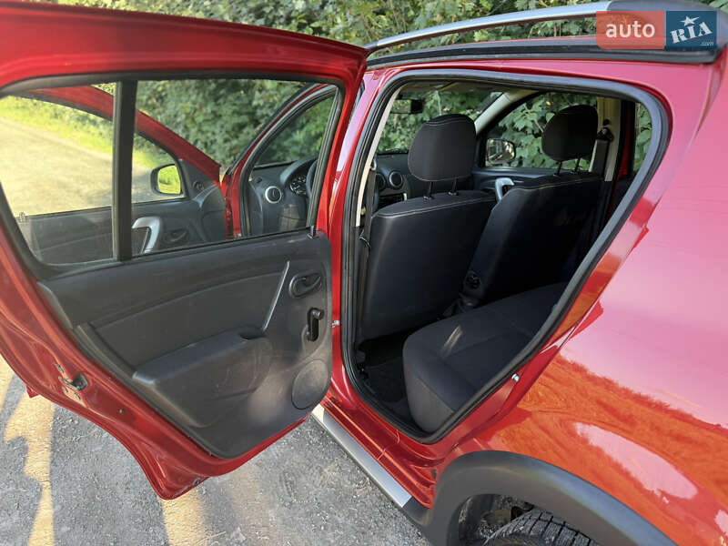 Внедорожник / Кроссовер Dacia Sandero StepWay 2011 в Ровно