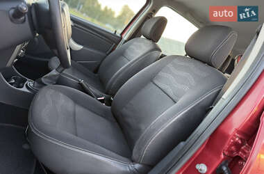 Внедорожник / Кроссовер Dacia Sandero StepWay 2011 в 