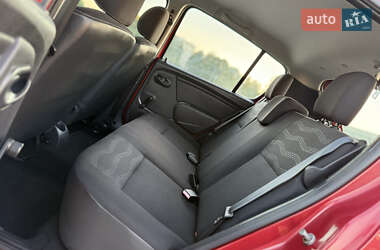 Внедорожник / Кроссовер Dacia Sandero StepWay 2011 в 