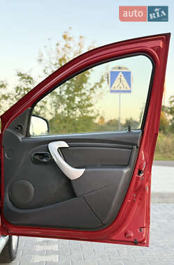 Внедорожник / Кроссовер Dacia Sandero StepWay 2011 в 