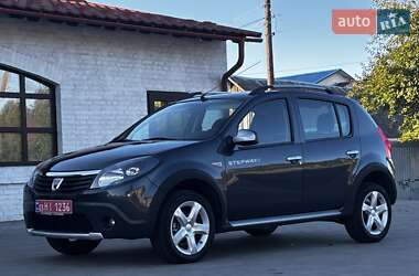 Внедорожник / Кроссовер Dacia Sandero StepWay 2010 в 