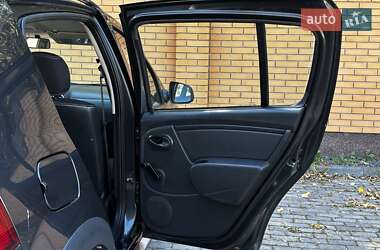 Внедорожник / Кроссовер Dacia Sandero StepWay 2010 в 