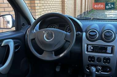Внедорожник / Кроссовер Dacia Sandero StepWay 2010 в 