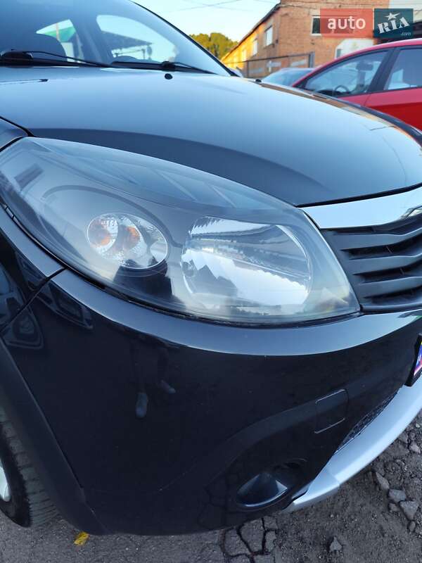 Внедорожник / Кроссовер Dacia Sandero StepWay 2009 в Чернигове фото 21 Внедорожник / Кроссовер Dacia Sandero StepWay 2009 в Чернигове