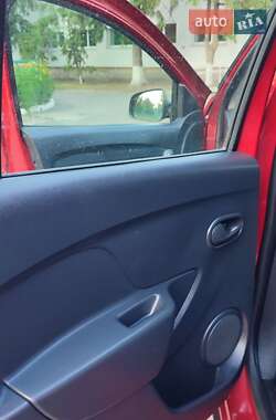Внедорожник / Кроссовер Dacia Sandero StepWay 2013 в 