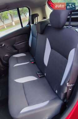 Внедорожник / Кроссовер Dacia Sandero StepWay 2013 в 