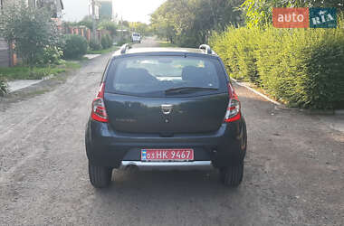 Внедорожник / Кроссовер Dacia Sandero StepWay 2012 в 