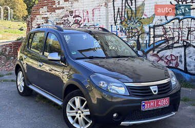 Внедорожник / Кроссовер Dacia Sandero StepWay 2010 в Полтаве