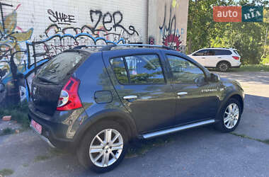 Внедорожник / Кроссовер Dacia Sandero StepWay 2010 в 