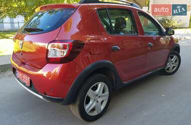 Внедорожник / Кроссовер Dacia Sandero StepWay 2014 в 