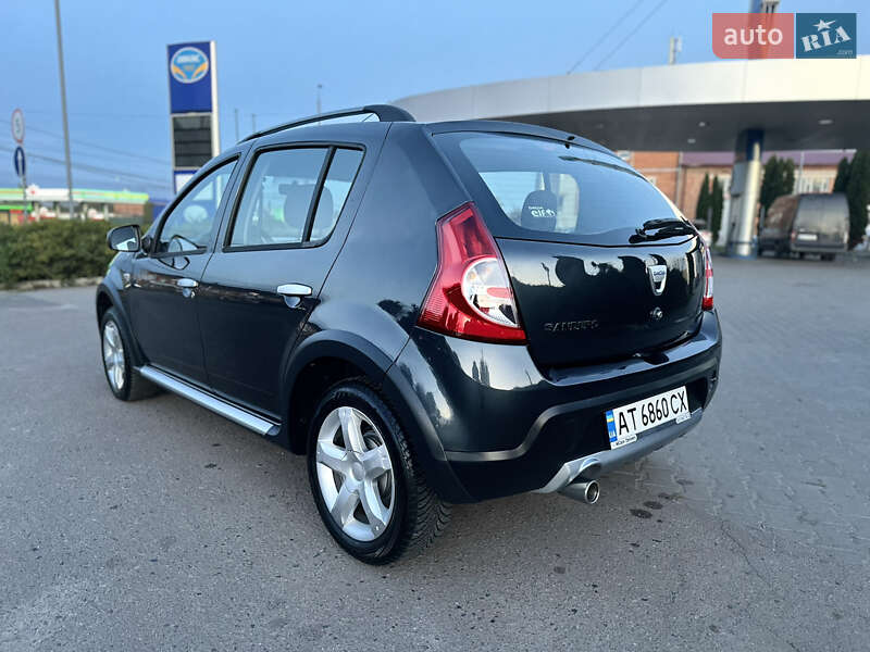 Внедорожник / Кроссовер Dacia Sandero StepWay 2011 в Сумах