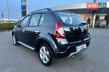 Внедорожник / Кроссовер Dacia Sandero StepWay 2011 в 