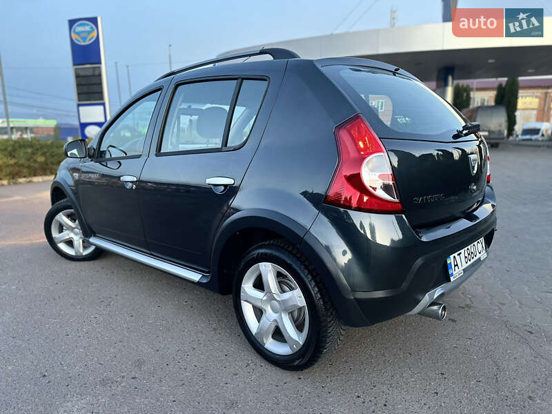 Внедорожник / Кроссовер Dacia Sandero StepWay 2011 в Сумах