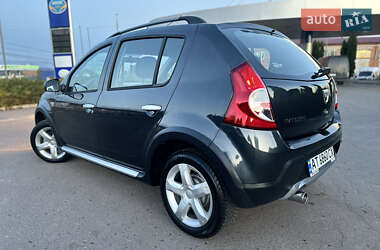 Внедорожник / Кроссовер Dacia Sandero StepWay 2011 в 