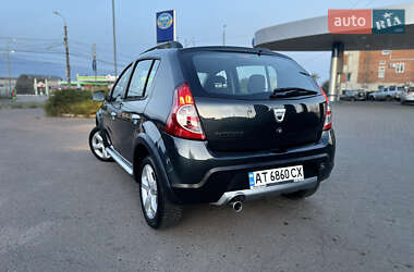 Внедорожник / Кроссовер Dacia Sandero StepWay 2011 в 