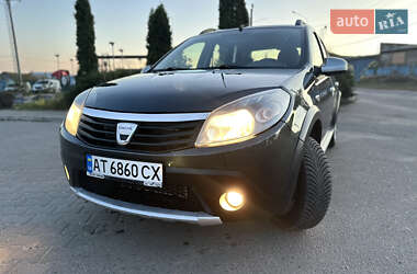 Внедорожник / Кроссовер Dacia Sandero StepWay 2011 в 