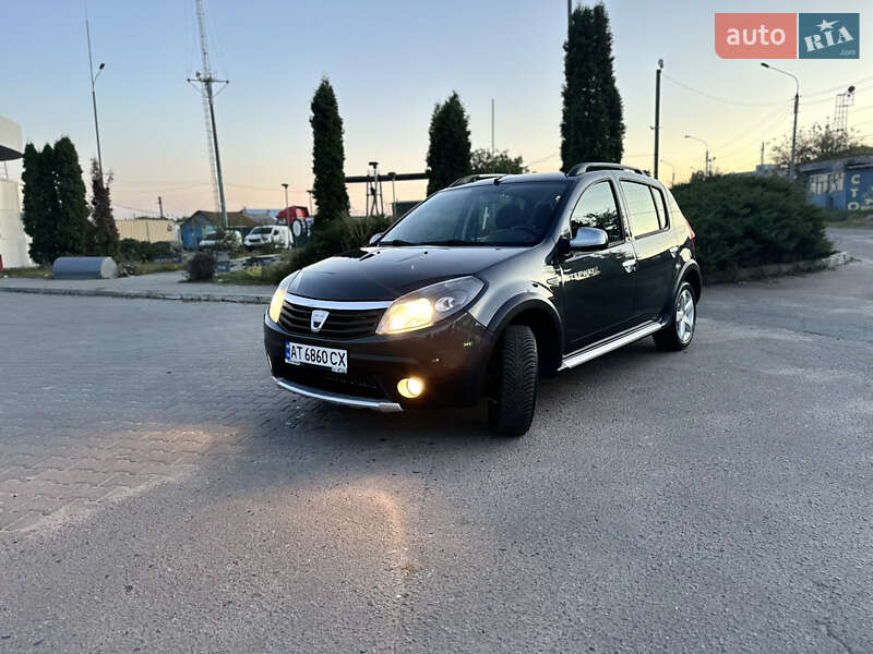 Внедорожник / Кроссовер Dacia Sandero StepWay 2011 в Сумах