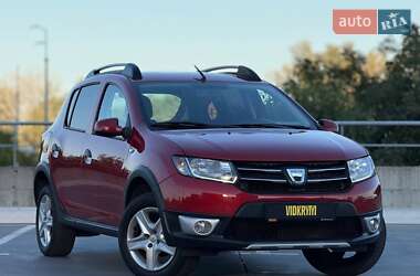 Внедорожник / Кроссовер Dacia Sandero StepWay 2014 в 