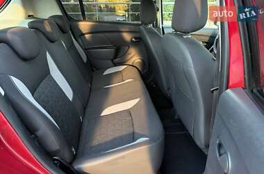 Внедорожник / Кроссовер Dacia Sandero StepWay 2014 в 
