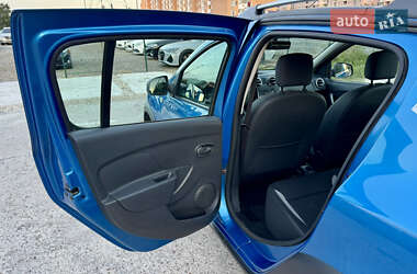 Внедорожник / Кроссовер Dacia Sandero StepWay 2013 в 