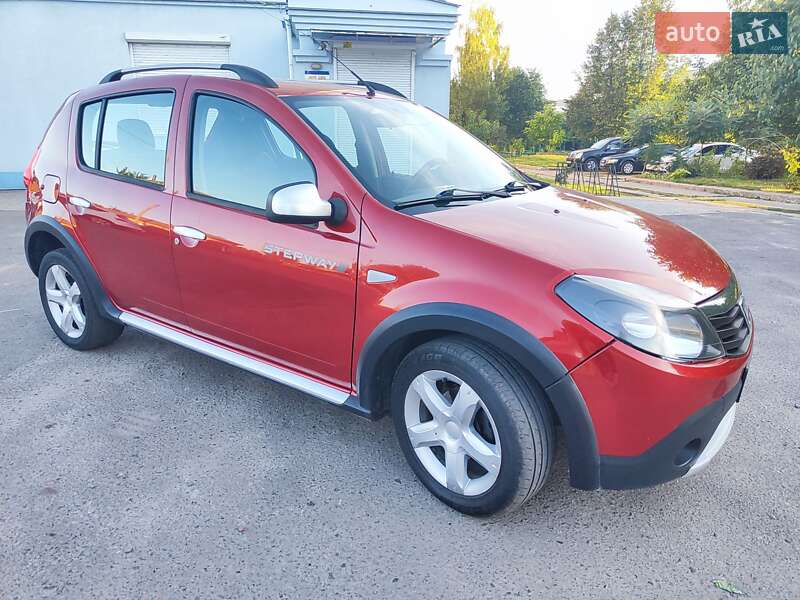 Внедорожник / Кроссовер Dacia Sandero StepWay 2011 в Глухове