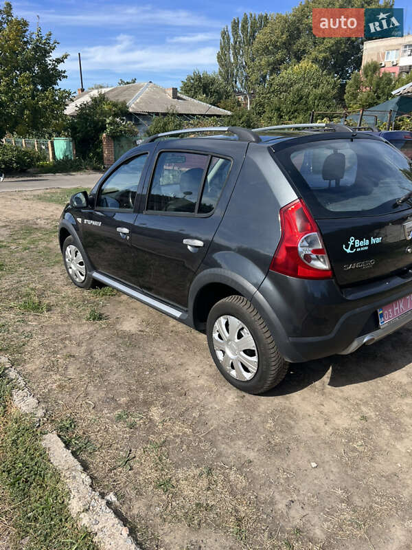 Внедорожник / Кроссовер Dacia Sandero StepWay 2010 в Марганце