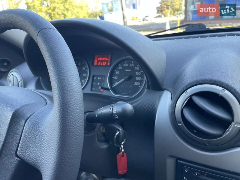 Внедорожник / Кроссовер Dacia Sandero StepWay 2011 в Сумах фото 55 Внедорожник / Кроссовер Dacia Sandero StepWay 2011 в Сумах