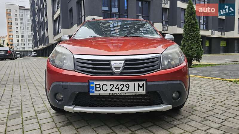 Внедорожник / Кроссовер Dacia Sandero StepWay 2010 в Ивано-Франковске