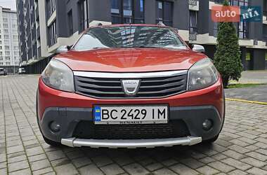 Позашляховик / Кросовер Dacia Sandero StepWay 2010 в  фото 9 Позашляховик / Кросовер Dacia Sandero StepWay 2010 в