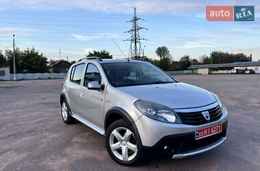 Внедорожник / Кроссовер Dacia Sandero StepWay 2011 в Кролевце