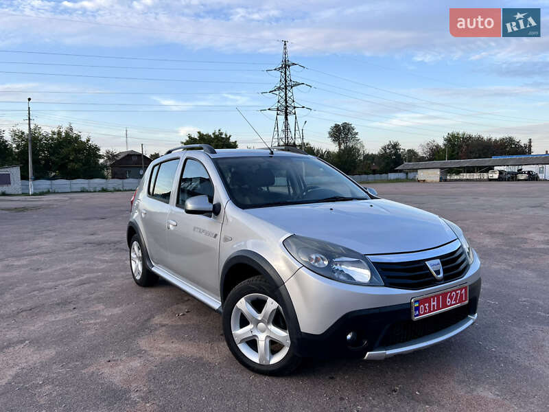 Внедорожник / Кроссовер Dacia Sandero StepWay 2011 в 