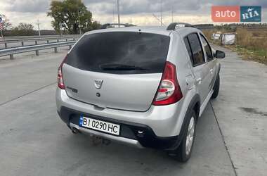 Внедорожник / Кроссовер Dacia Sandero StepWay 2010 в 